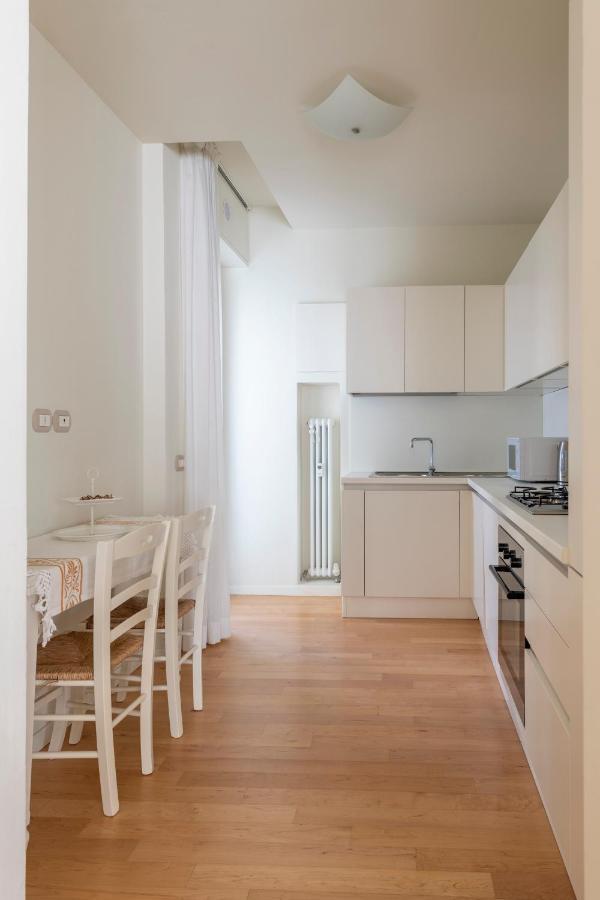Casa Gramsci Luxury Apartment Пезаро Экстерьер фото