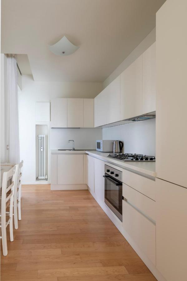 Casa Gramsci Luxury Apartment Пезаро Экстерьер фото