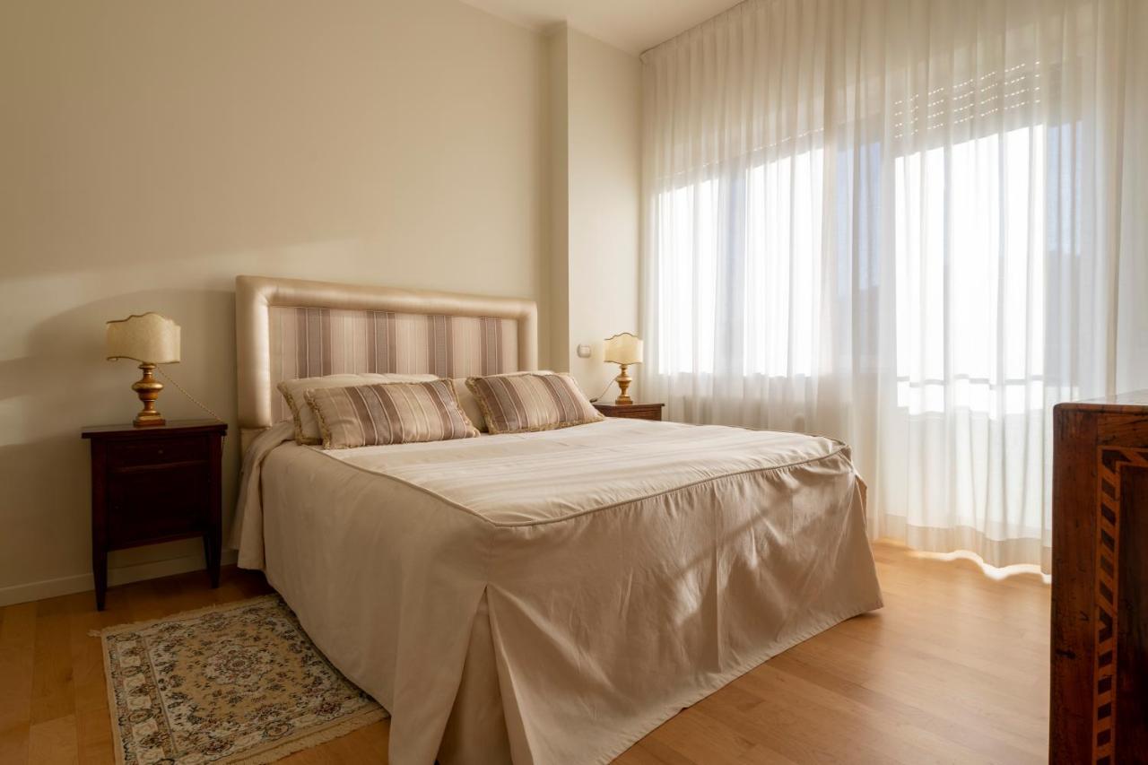 Casa Gramsci Luxury Apartment Пезаро Экстерьер фото