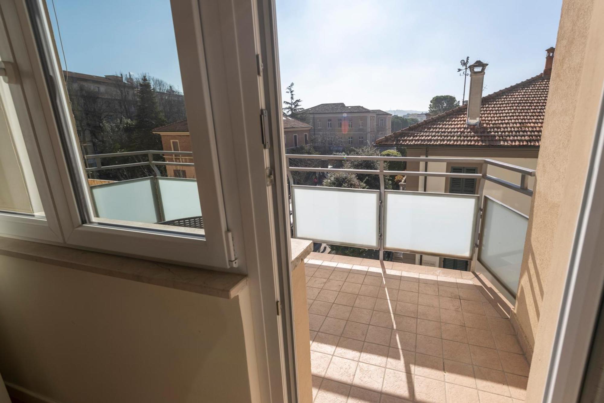 Casa Gramsci Luxury Apartment Пезаро Экстерьер фото
